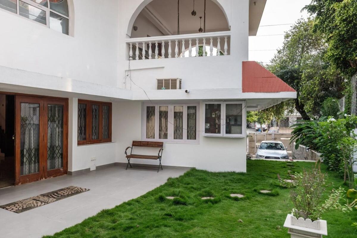 Westside Bungalow By Jadecaps Nr Wtc Rajajinagar Villa Бангалор Екстериор снимка